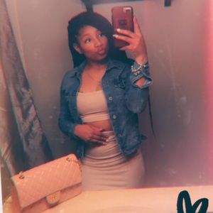 Meet your Posher, Briana